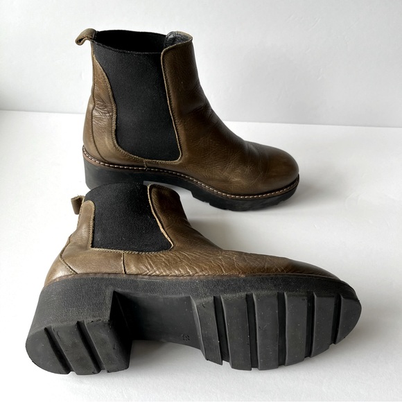 Anthropologie “ Dale” Leather Chelsea Ankle Boots Size 8 - Picture 1 of 14